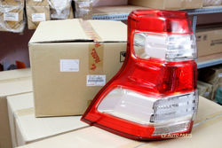 Hình ảnh của81561-60B32 Đèn hậu trái Toyota Land Cruiser Prado model 2013-2014-2015-2016