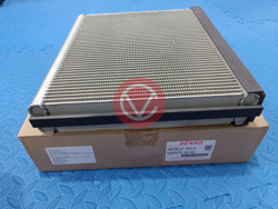 Hình ảnh của447610-3610 4476103610 Giàn lạnh trước Lexus LX570, Land Cruiser
