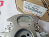 Picture of 13050-38010 1305038010 Nhông cam xả Lexus LX570
