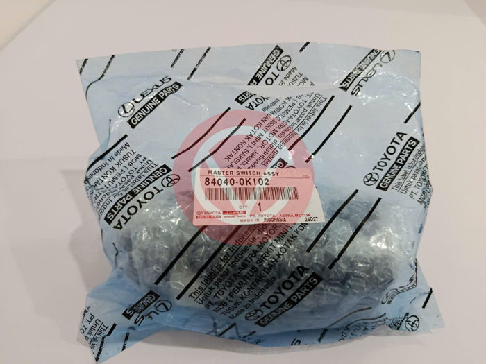 Picture of 84040-0K102 840400K102 Công Tắc Lên Kính Tổng Toyota Fortuner 20-